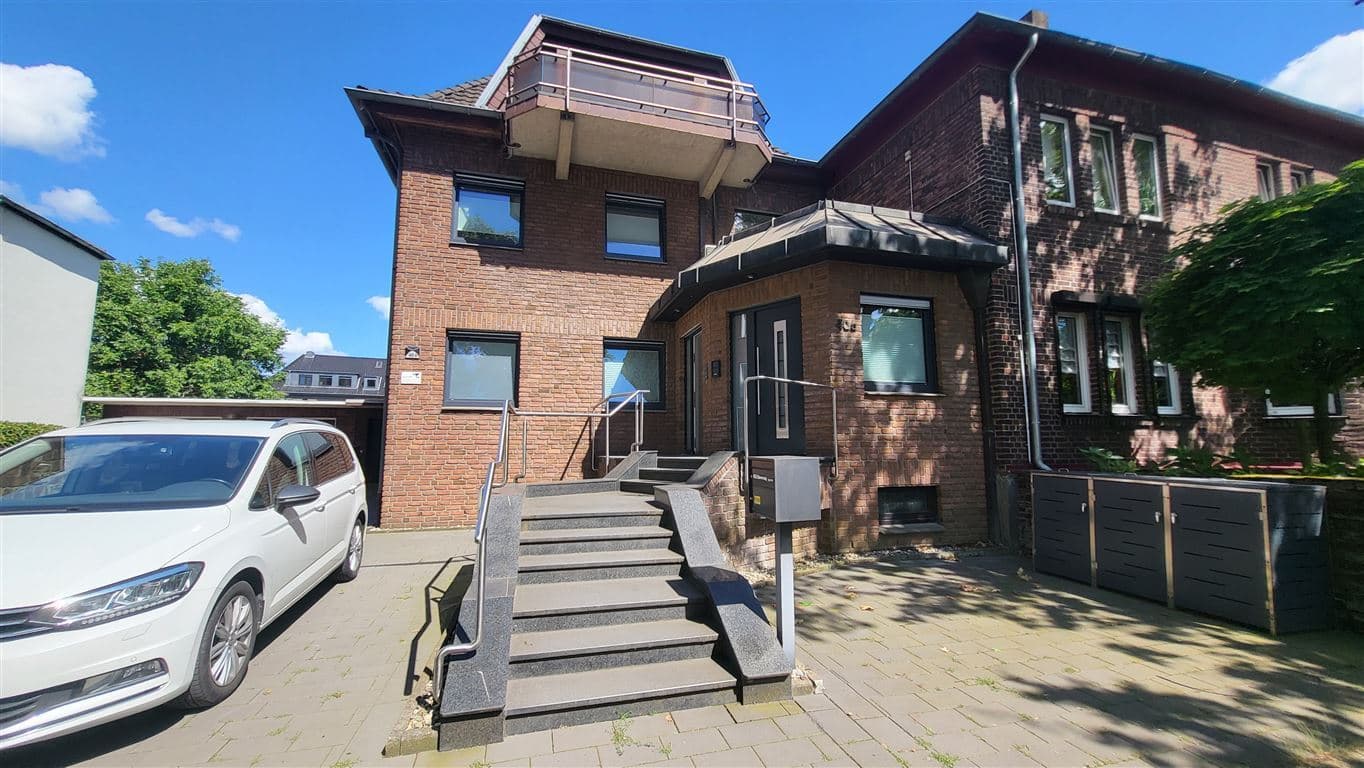 *Ein Zuhause zum Wohlfühlen* Großzügiges Zweifamilienhaus mit Gartenparadies, ELW und vielen Extras