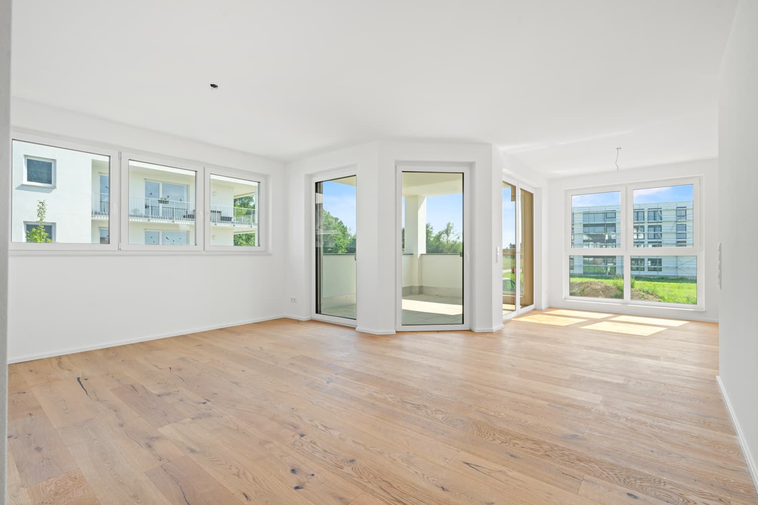 Ihr Familientraum in Achstetten - Großzügige und gehobene 4,5-Zi.-Wohnung mit Balkon & Tageslichtbad