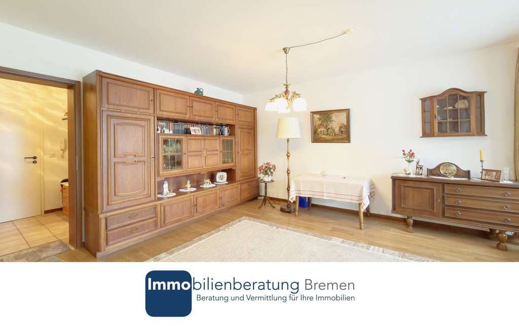 Erdgeschosswohnung mit Terrasse