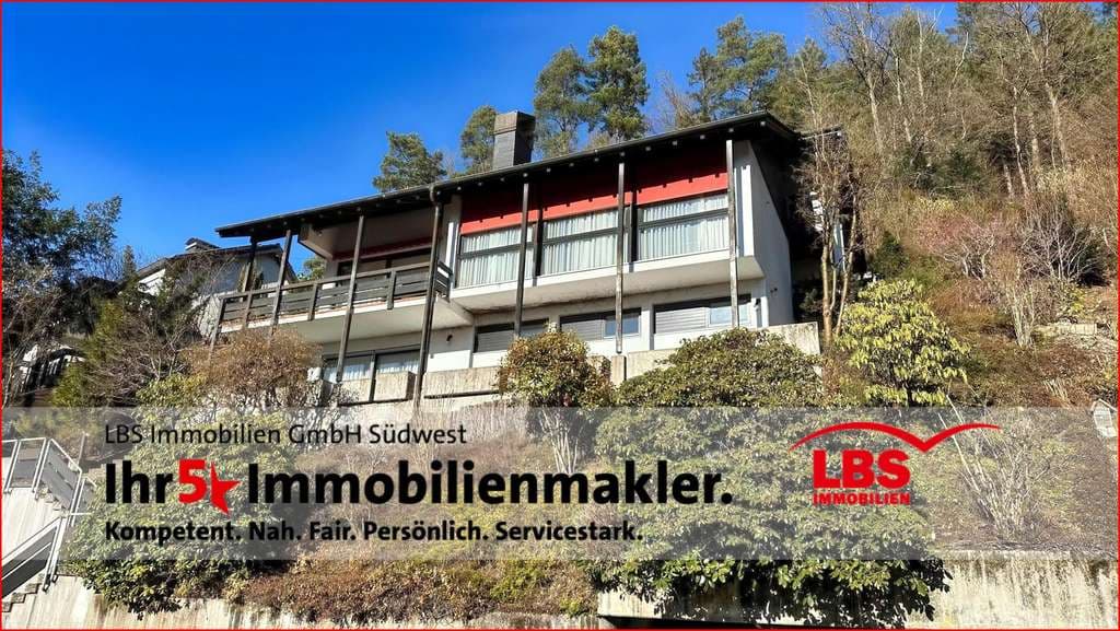 Großzügiges Einfamilienhaus mit herrlichem Ausblick