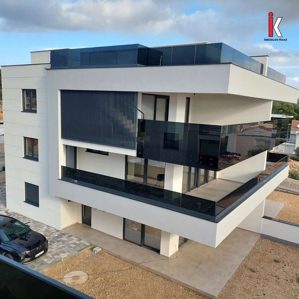 4-Zi.-Maisonettewohnung mit eigenem Pool! Feriendomizil auf der Trauminsel Krk
