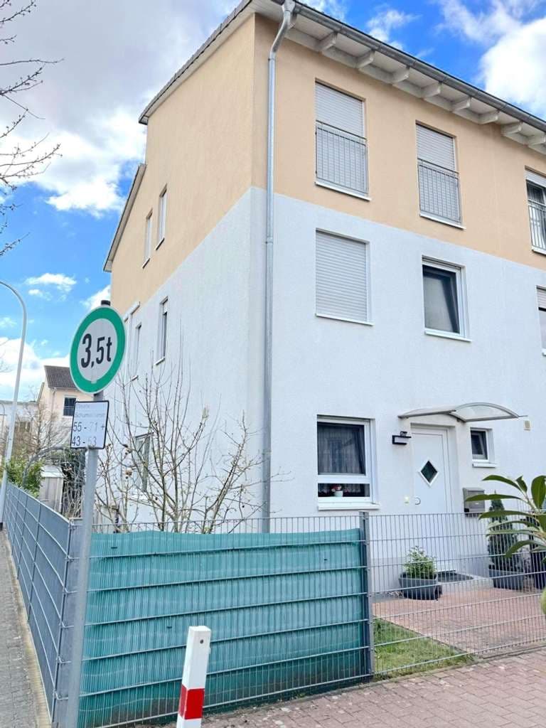 Modernes, energieeffizientes Einfamilienhaus im Ernst-Ludwig-Park Darmstadt