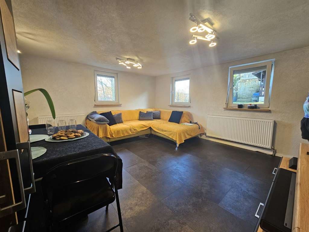 Modern. Wohnhaus zum Wohnungspreis- mit herrlichem Garten!!