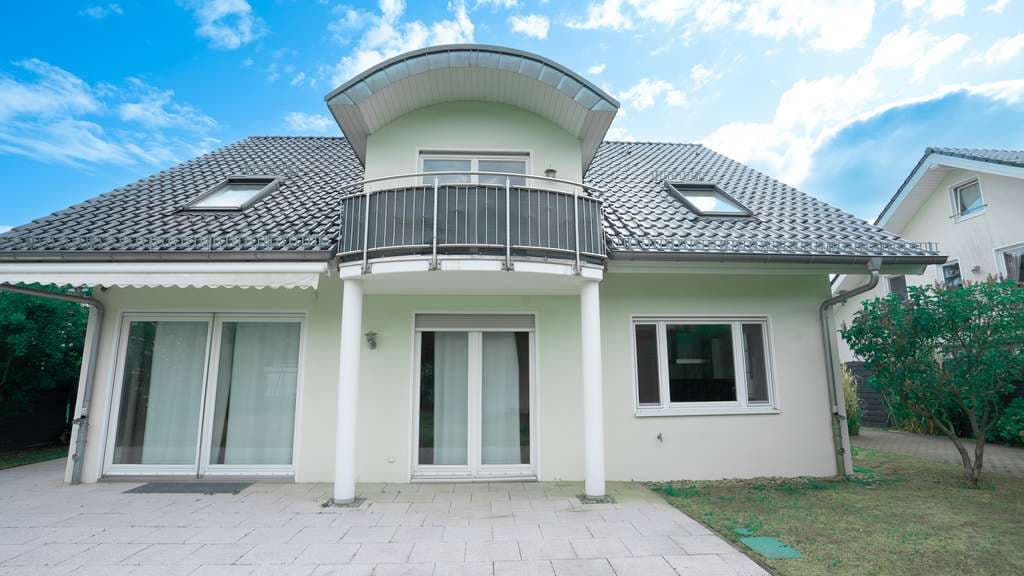 Großzügiges, gepflegtes A+ Niedrigenergiehaus in ruhiger Lage