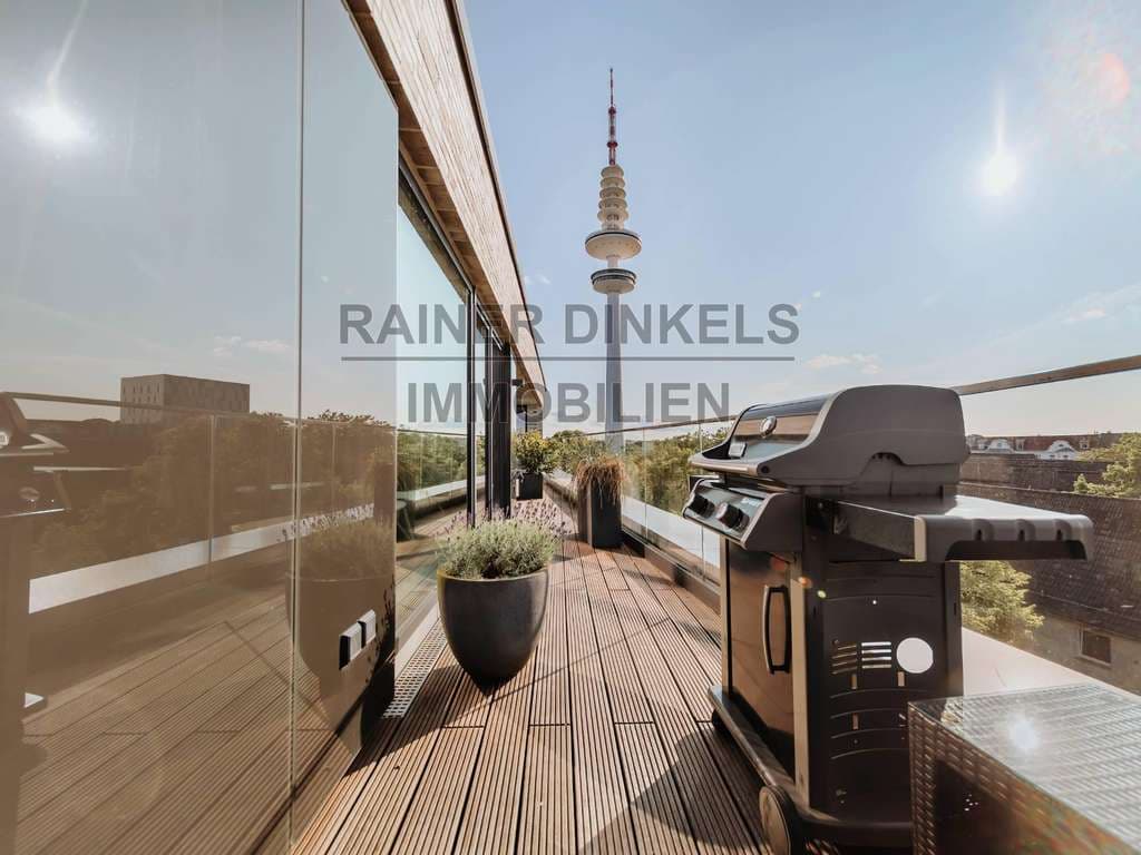 Urban Living auf hohem Niveau – Design-Penthouse mit Kamin in exklusiver Endetage!