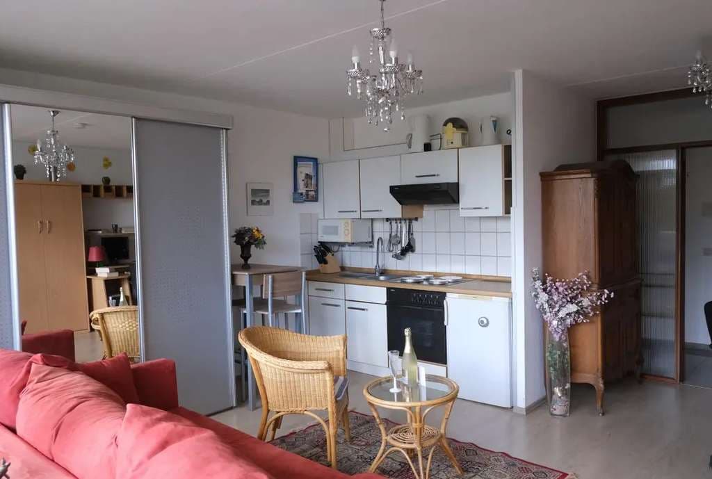 *Tolles Appartement mit Einbauküche und Balkon in Nähe zu Zoo und Rhein*