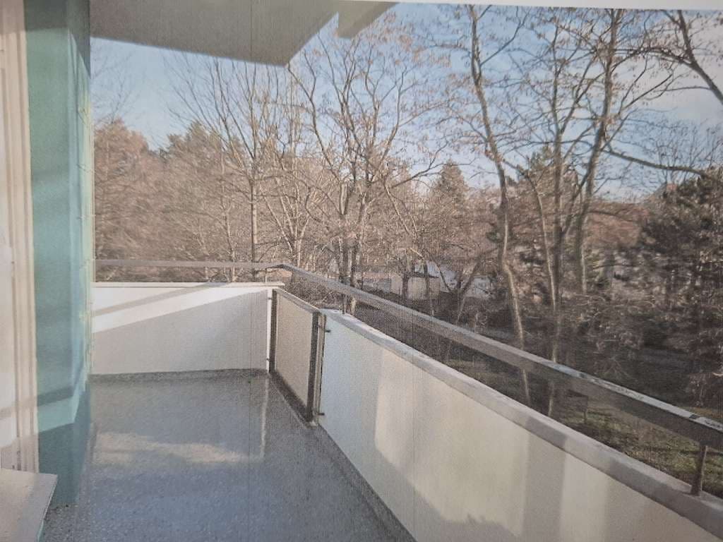 Schöne provisionsfreie 2-Zimmer Wohnung mit Balkon in Rudow (Neukölln)