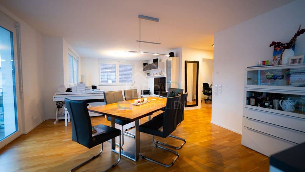 Moderne 4-Zimmer-Wohnung mit Balkon und hochwertiger Ausstattung