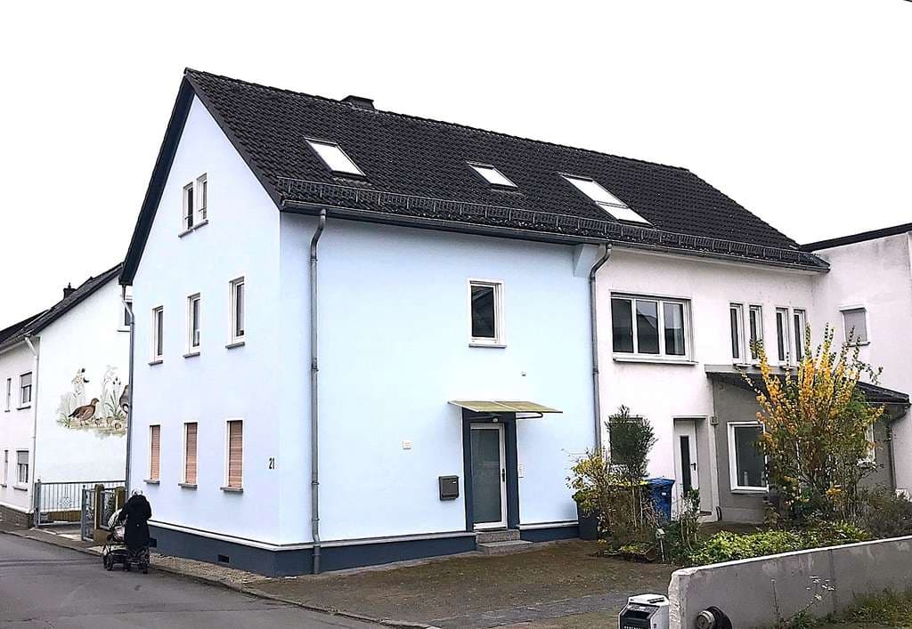 Top-Saniertes Wohnanwesen in zentraler Lage von Kettenbach