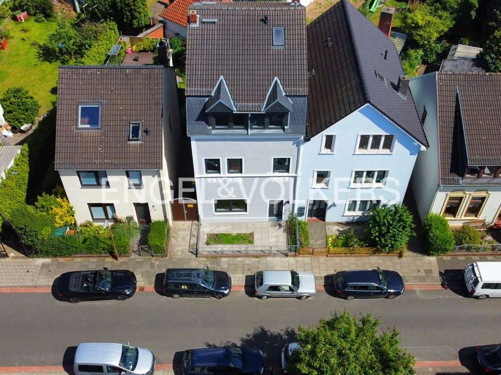 Charmantes saniertes Wohnhaus von 1918 mit drei individuellen Wohneinheiten und Gartenidylle